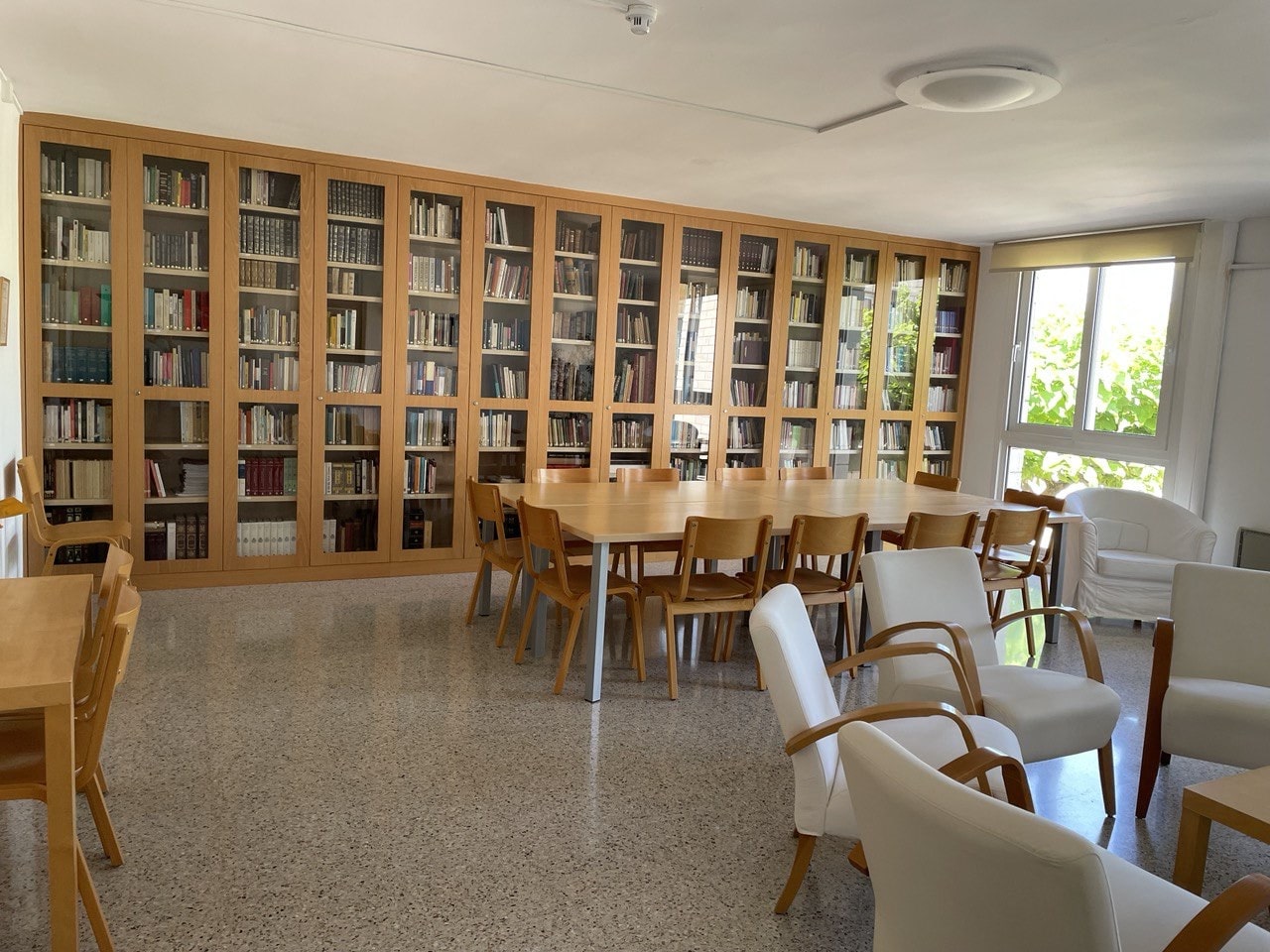 Biblioteca Sede Central Fundación Rosacruz